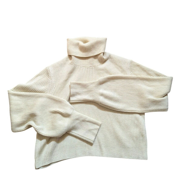 Aritzia Wilfred Pale Yellow Cropped Merino Wool Turtleneck Sweater Size XS - Picture 7 of 7